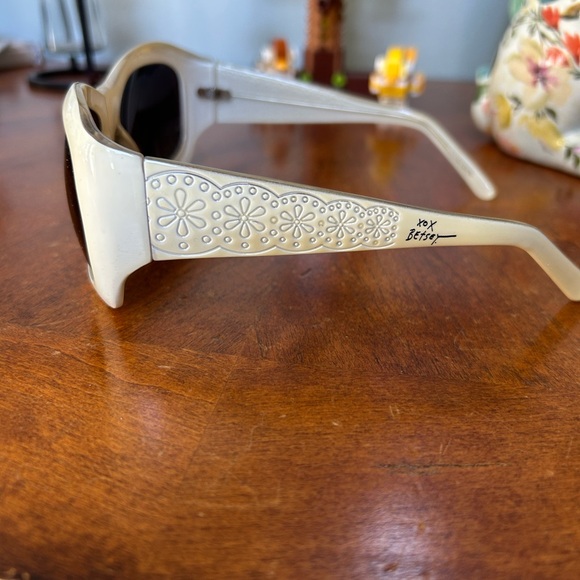 Betsey Johnson Cream Sunglasses - Picture 2 of 4